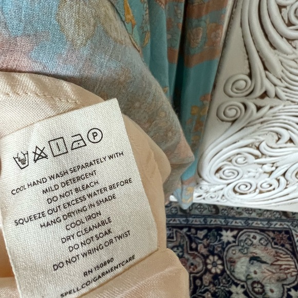 Spell and the gypsy collective juniper shirred dress eggshell blue size M NWT - Picture 12 of 17